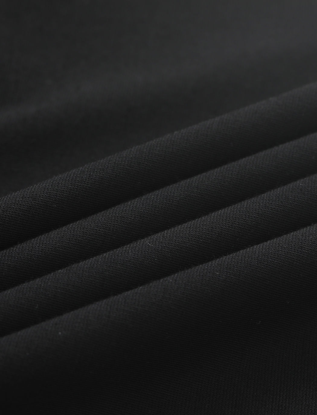 Asymmetrisches Minikleid mit einer Schulter