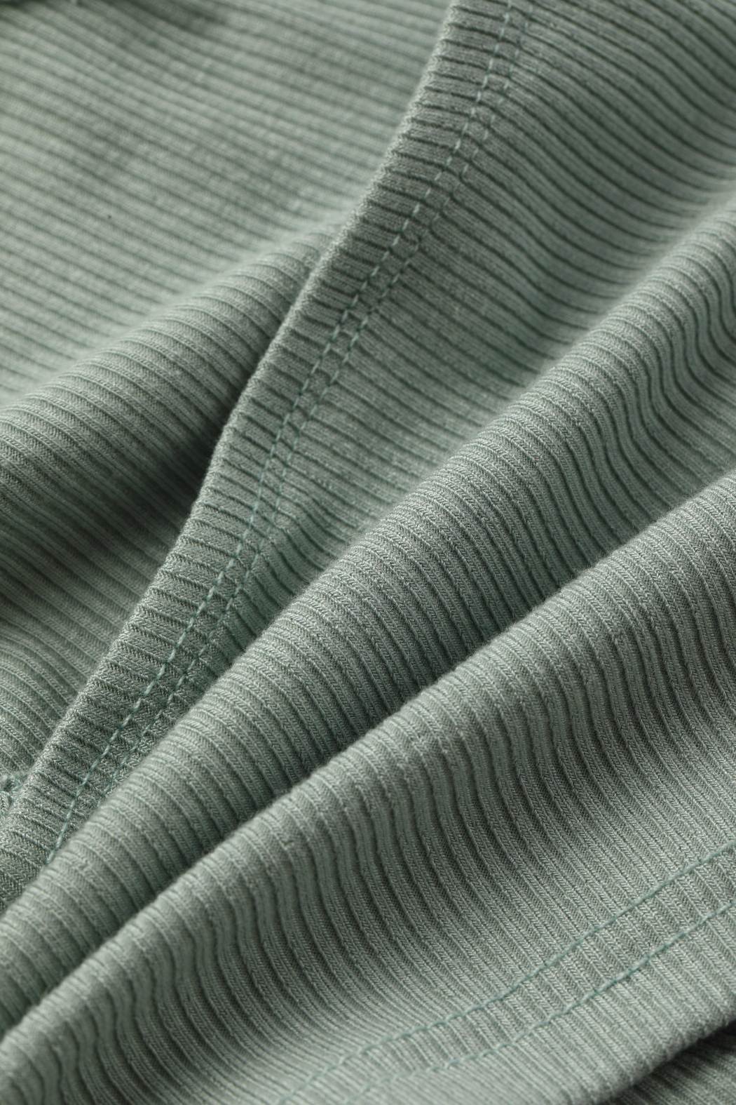 Neckholder-Top ausschneiden