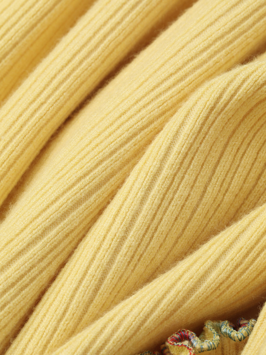 Gelbe bunte Strickjacke mit Knöpfen