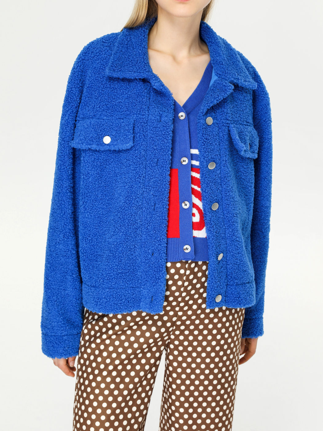  Blaue Oversized Sherpa-Jacke Sehen
