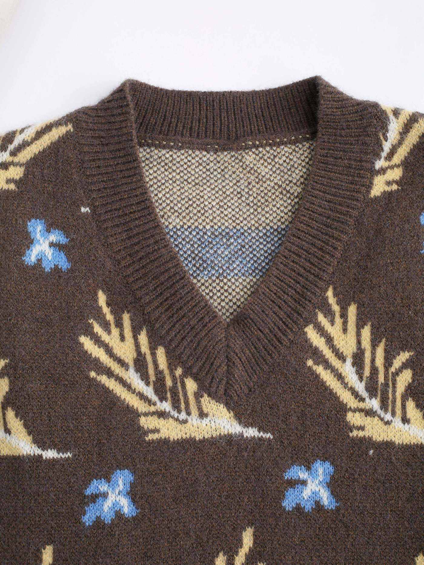 Herbstblatt-Strickweste