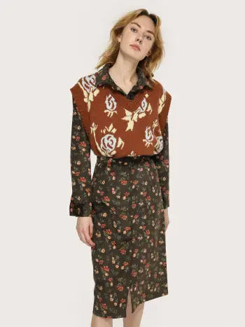 Gilet maglione lavorato a maglia marrone rosa blu