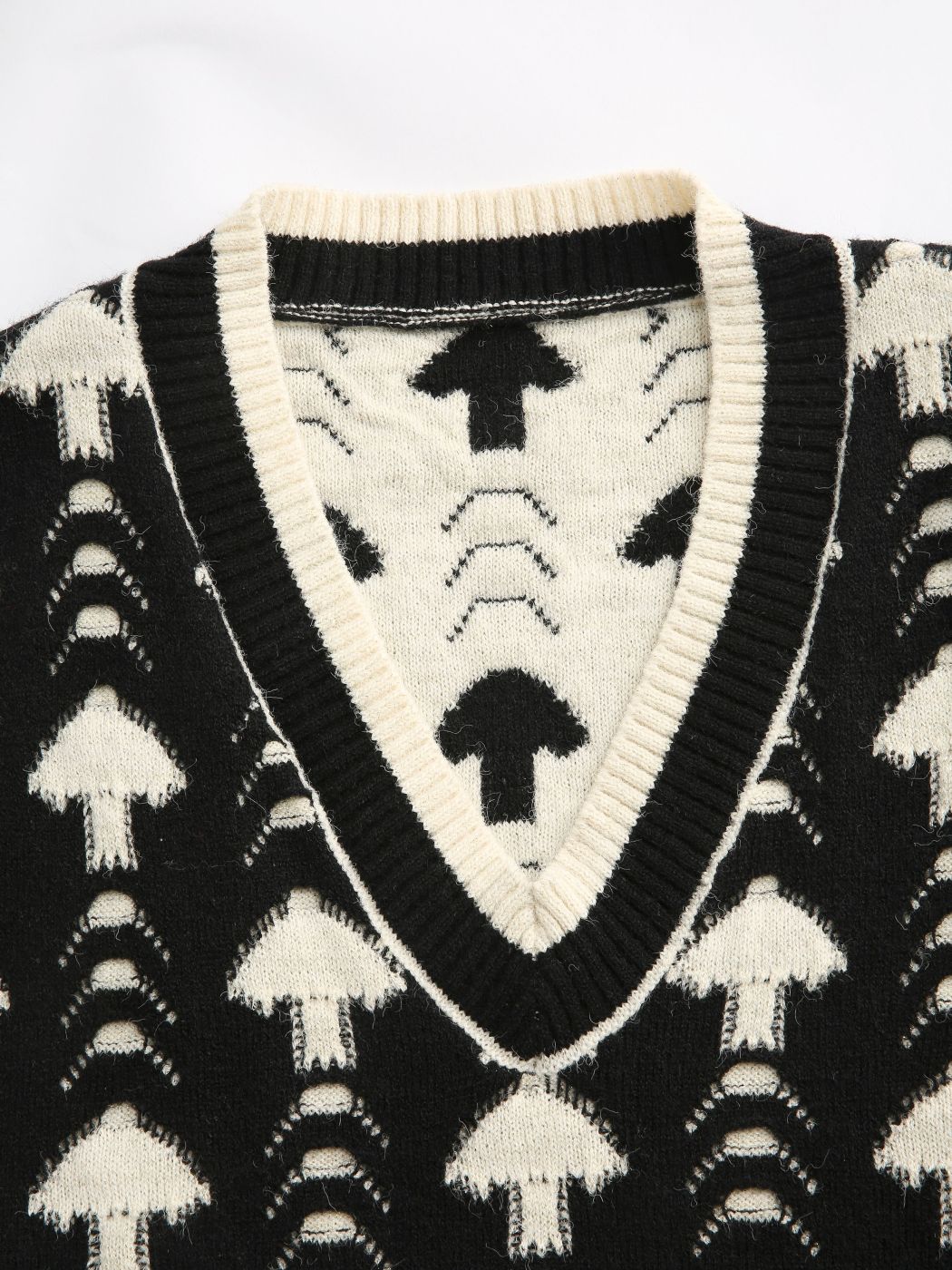 Black&White Mushroom Vest - Cider