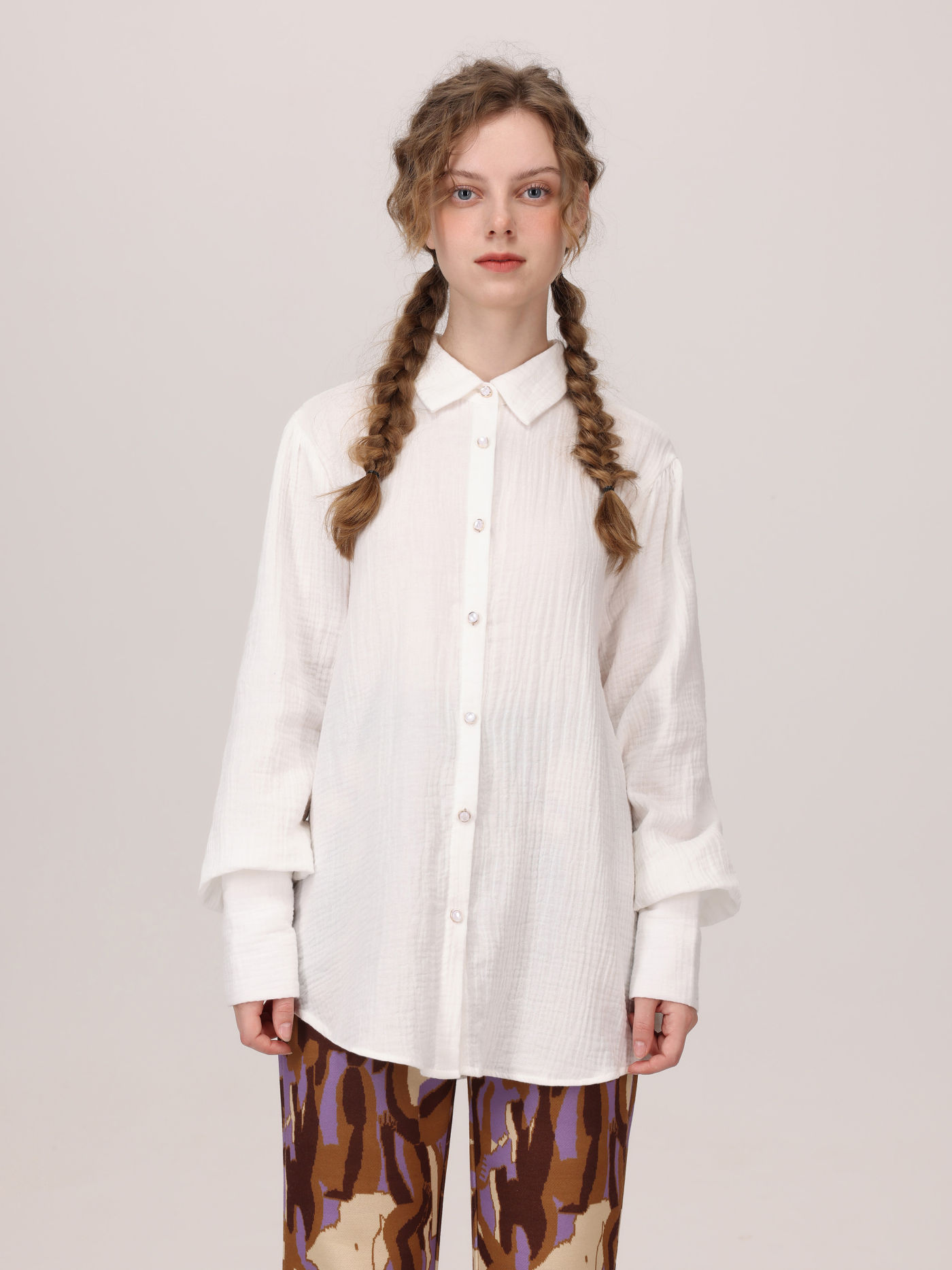 La Chemise Blanche Essentielle à Boutons