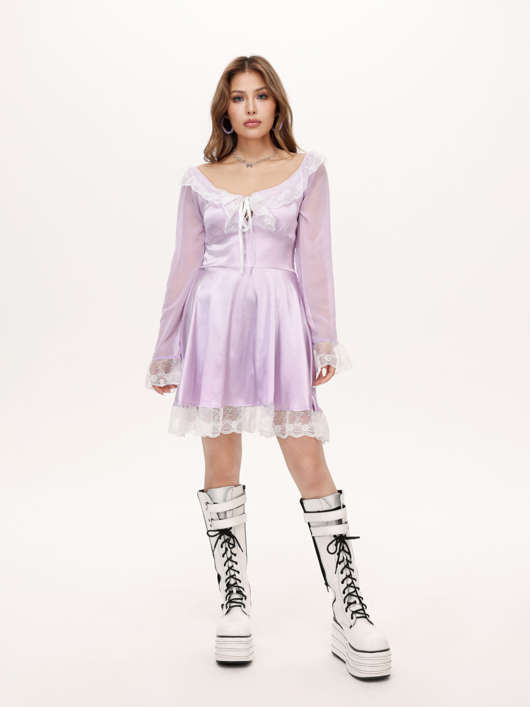 Süßes Spitzenkleid