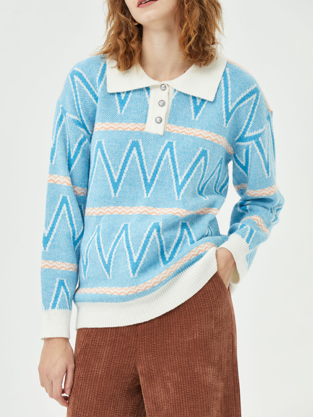 Pull à Col Ondulé