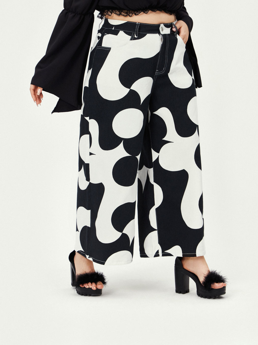 Funky Flowers Hose mit weitem Bein Kurve & Plus