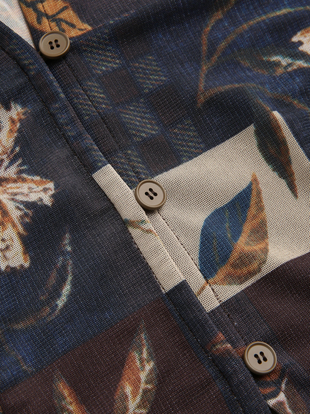 Crop-Top mit Blumen- und Blattdruck