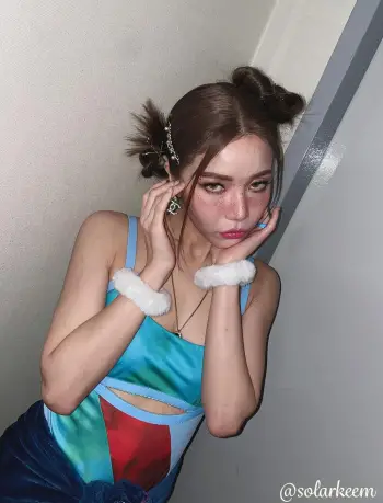 13 in corso 30 Abito cut-out multicolore