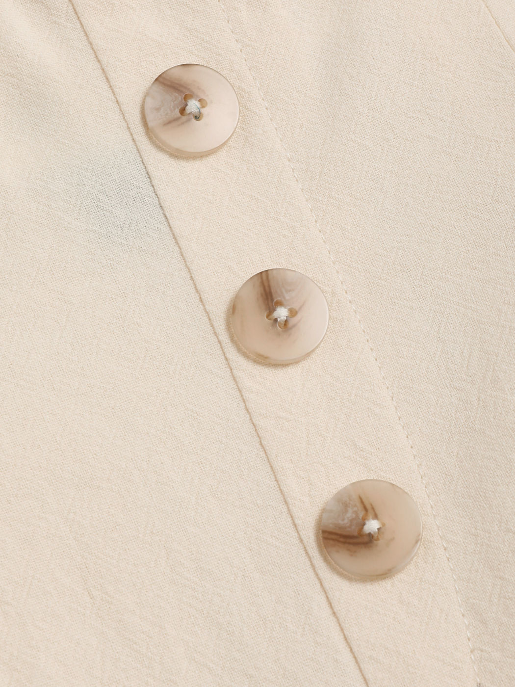 Solid Hose mit geradem Bein und Knopfdetail