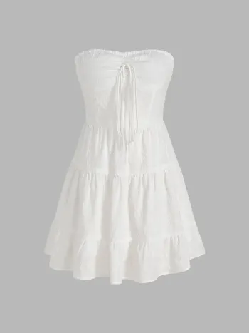  Einfaches Magisches Trägerloses Ösen Minikleid