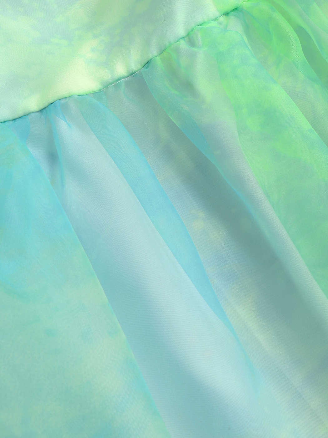 Kleid aus transparentem Organza