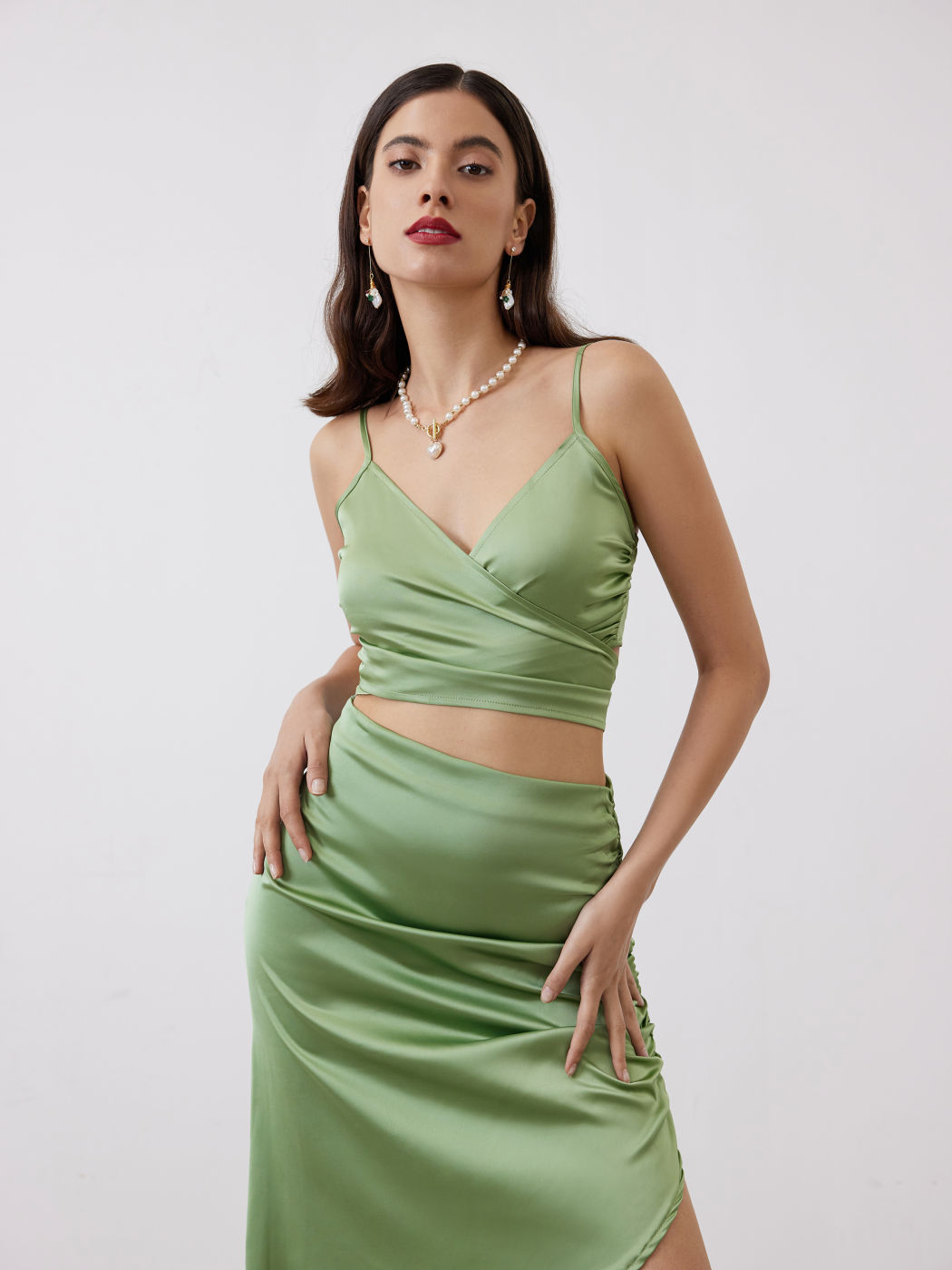 Canotta solida Cross Wrap Front Tie Back Crop
