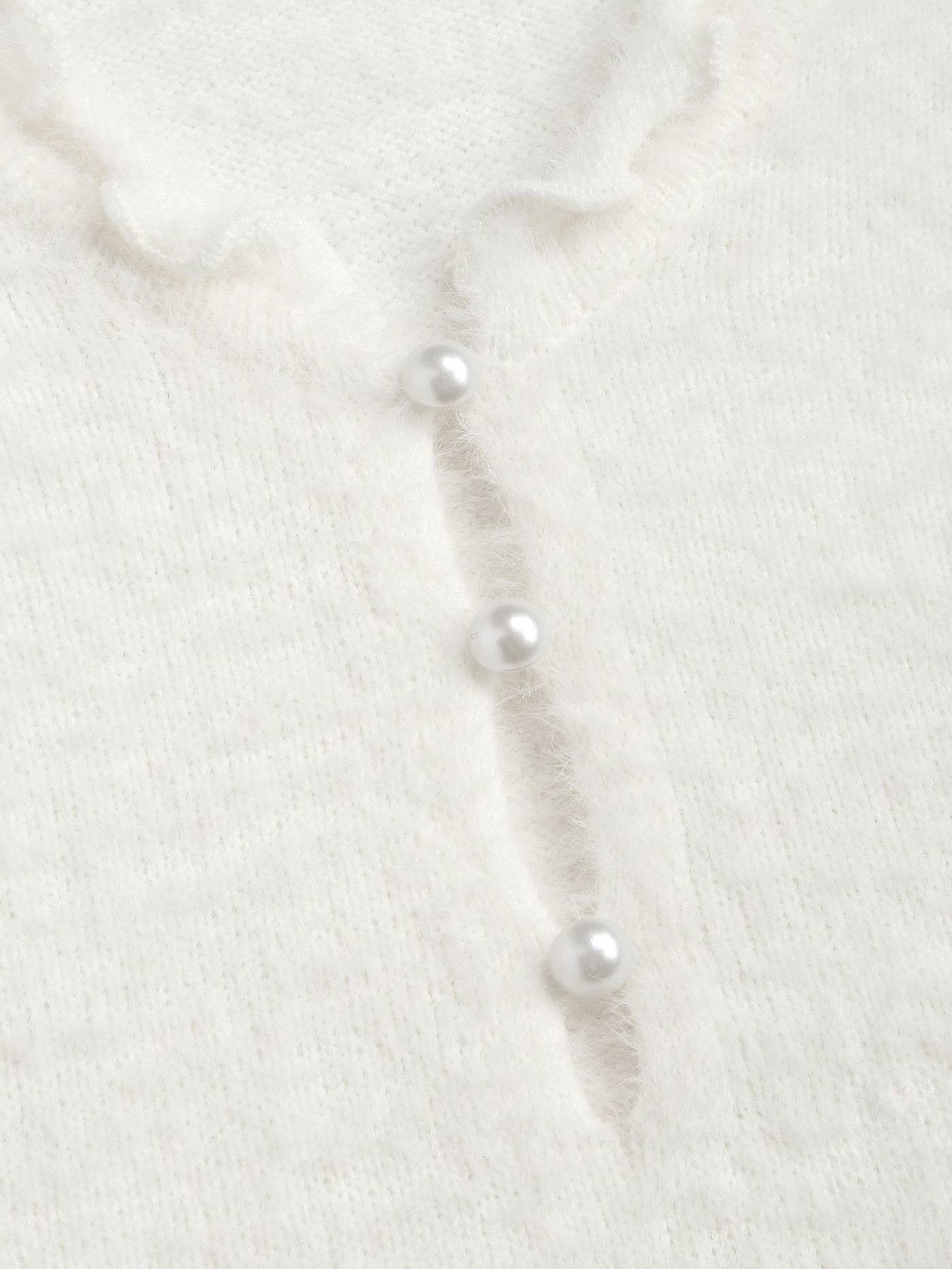 Knit Solid V-neck Pearl Crop Top
