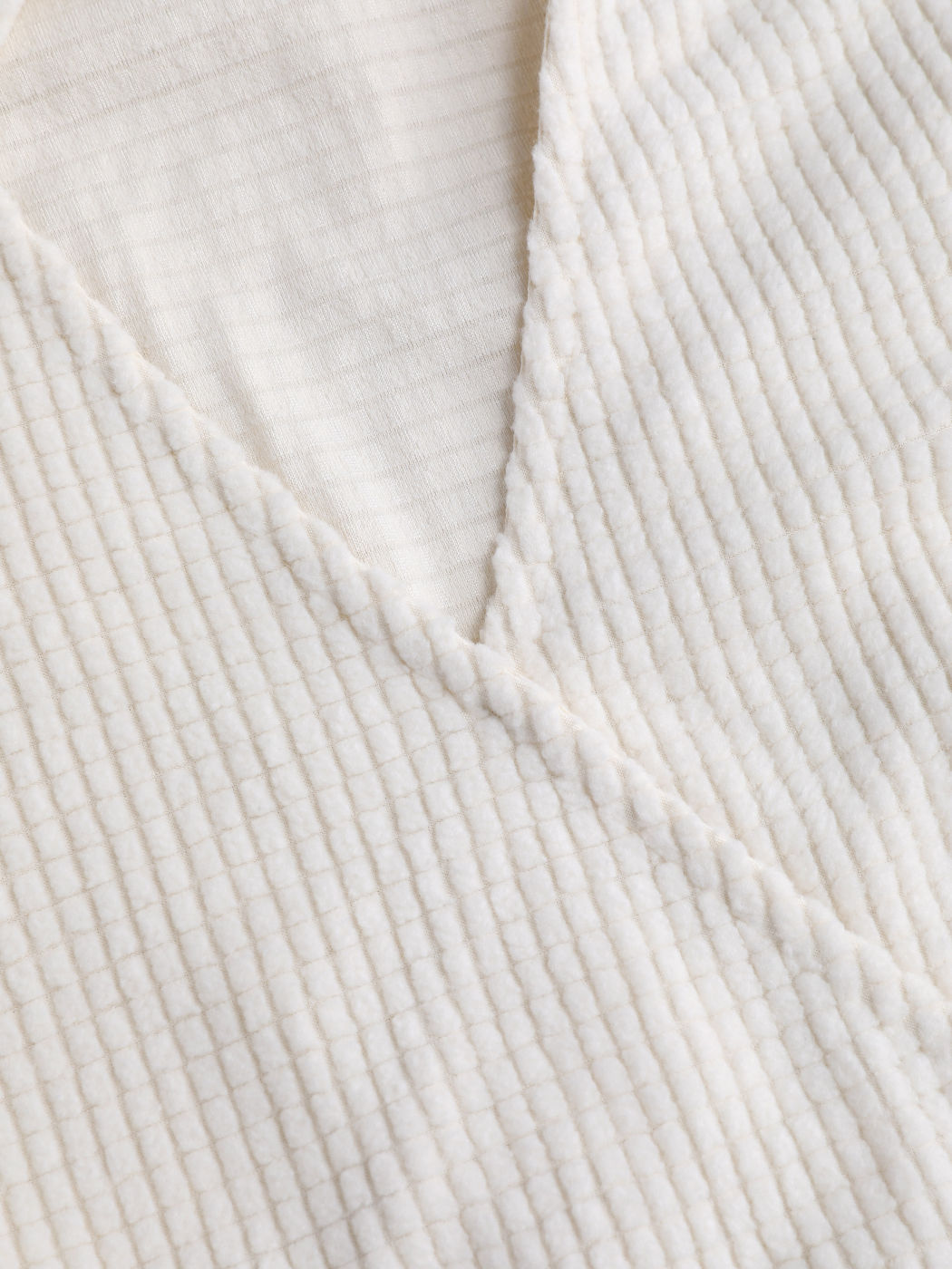 Kurzer Hoodie mit einfarbigem Waffelmuster