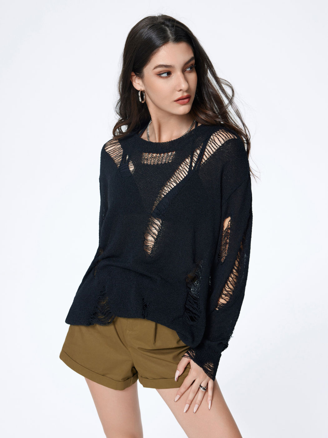 Zerrissener übergroßer Pullover