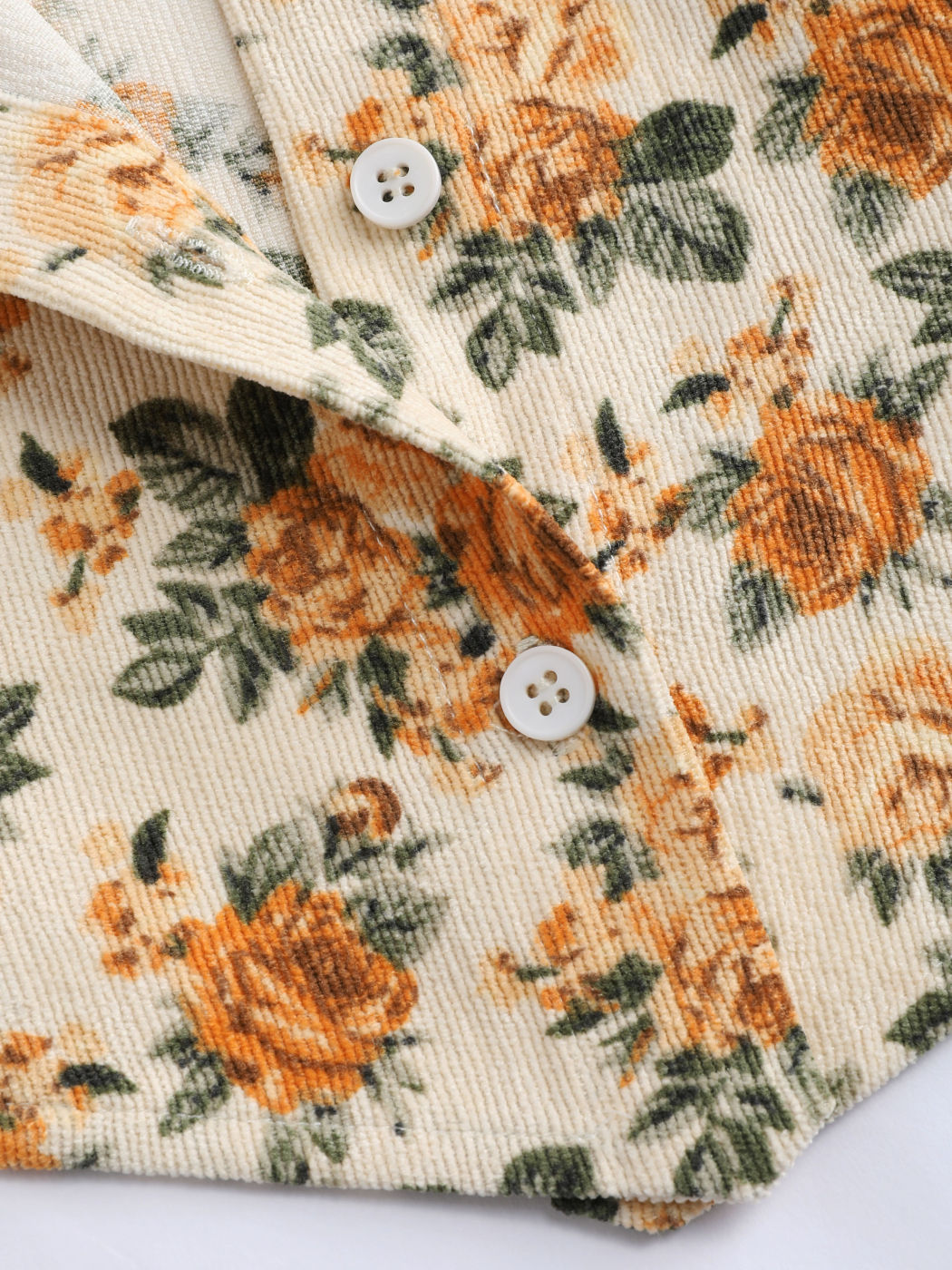 Kurzärmlige Bluse aus geblümtem Jacquard