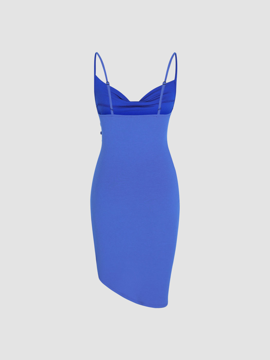 Einfarbiges asymmetrisches Kleid mit gerafften Knöpfen