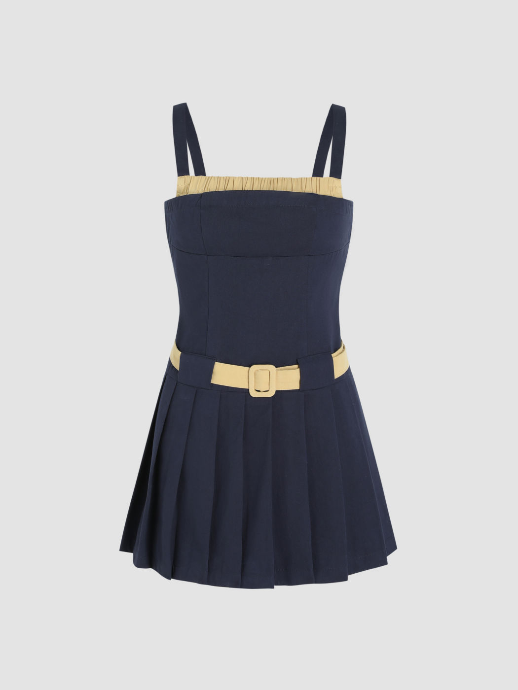Zweifarbiges, plissiertes Cami-Kleid mit Gürtel