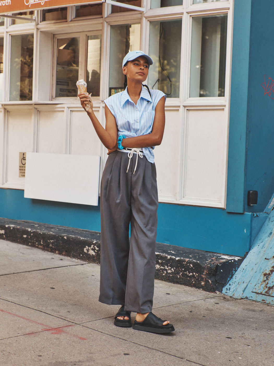 City Strollin Solid String Belt Trousers 