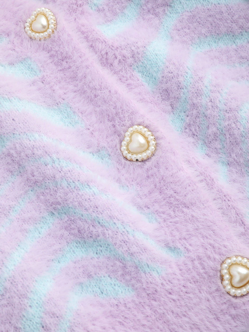 Flauschige Strickjacke mit Streifen