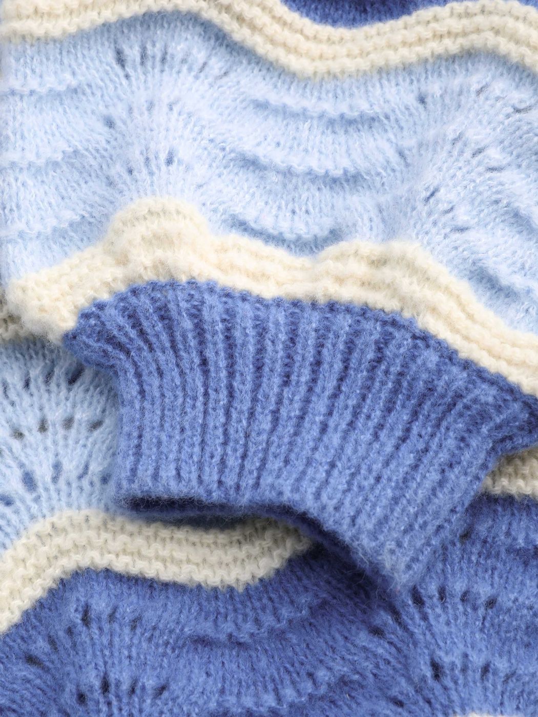 Wellenstreifen Pullover mit Laternenärmeln