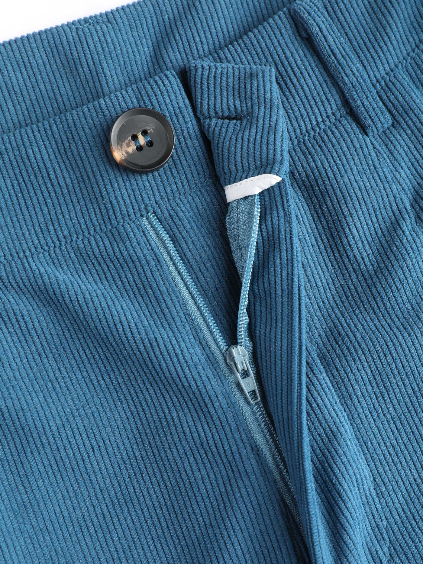  Corduroy Pleated Solid Shorts