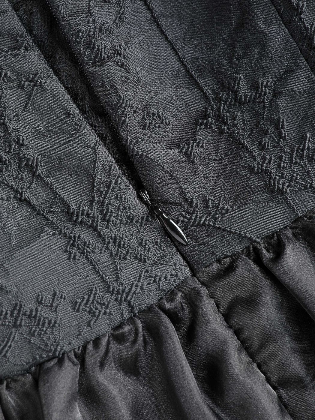 Langes Korsett-Mesh-Kleid zum Schnüren