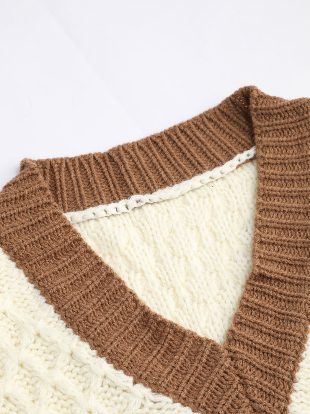 Snobbish Snap Down Quilted Crop Vest main image 0