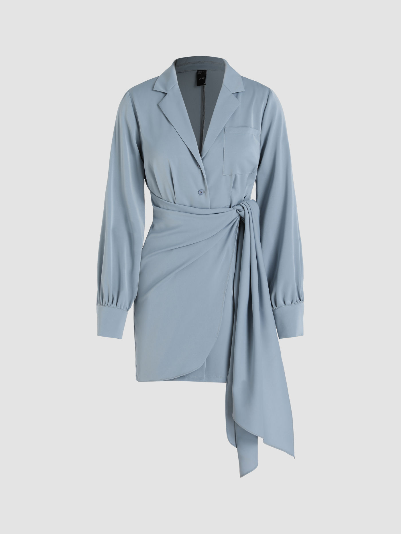 Robe courte unie à col tailleur et manches longues