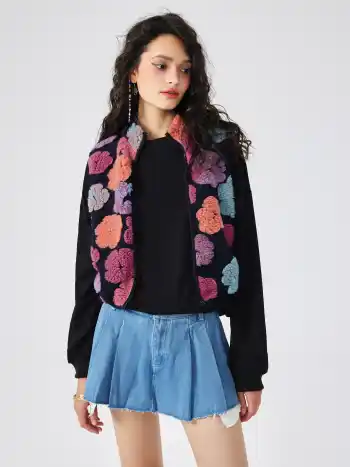 Turtle Neck Floral Pattern Zipper Vest