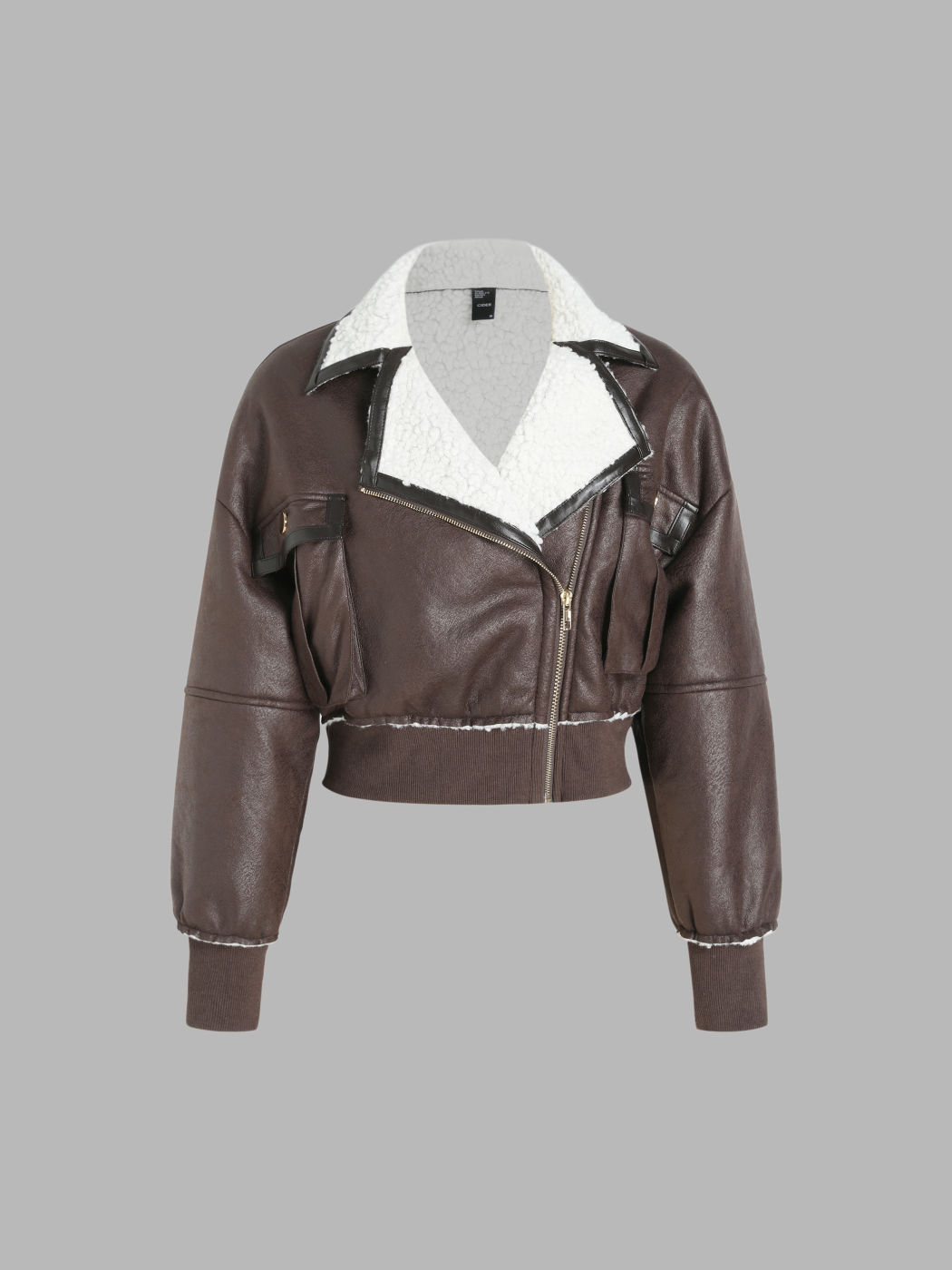 Kurze Jacke aus Lammfell mit Kunstpelzkragen und Reißverschluss