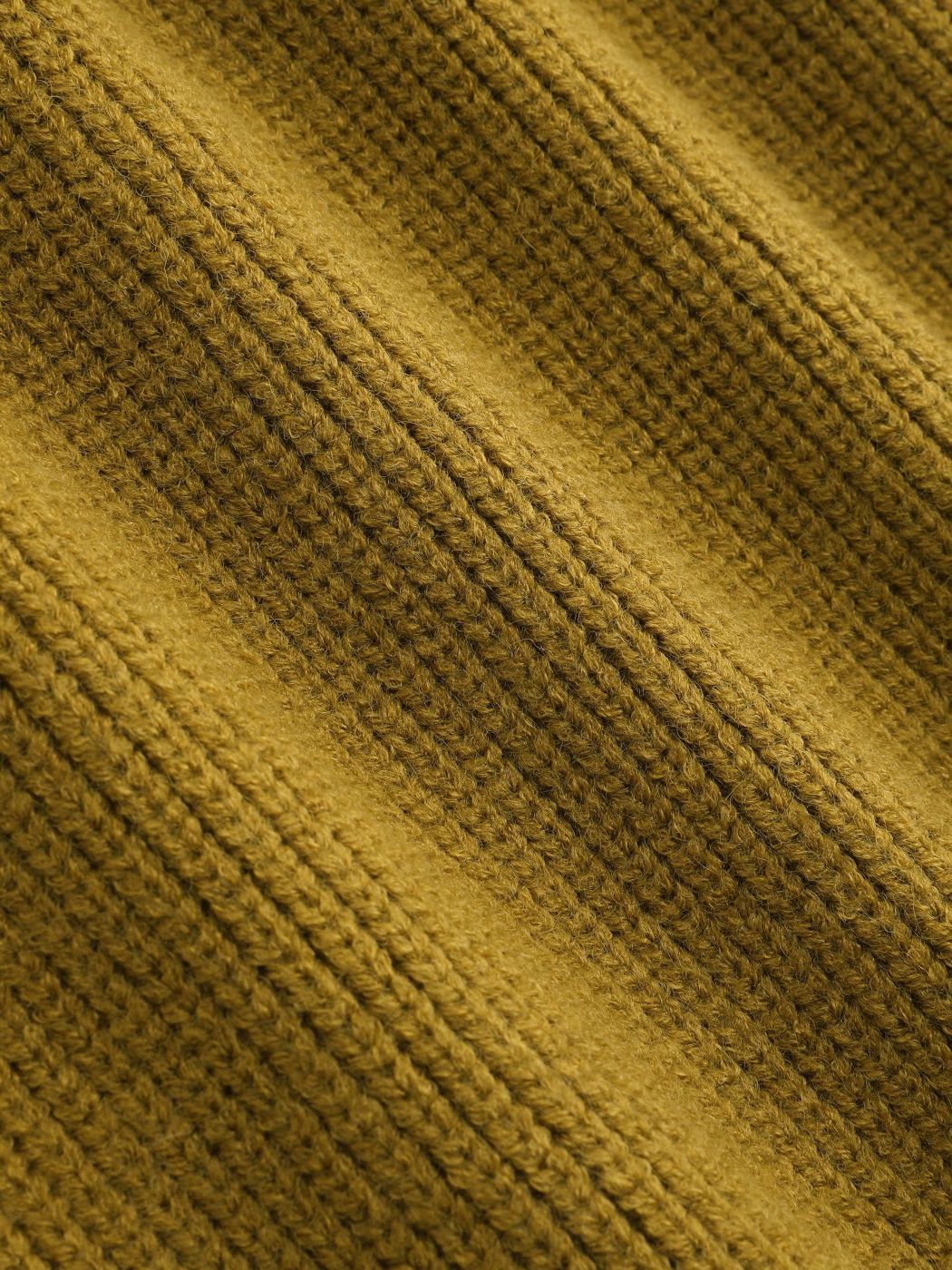 Einfarbige, zerrissene Strickweste mit V-Ausschnitt