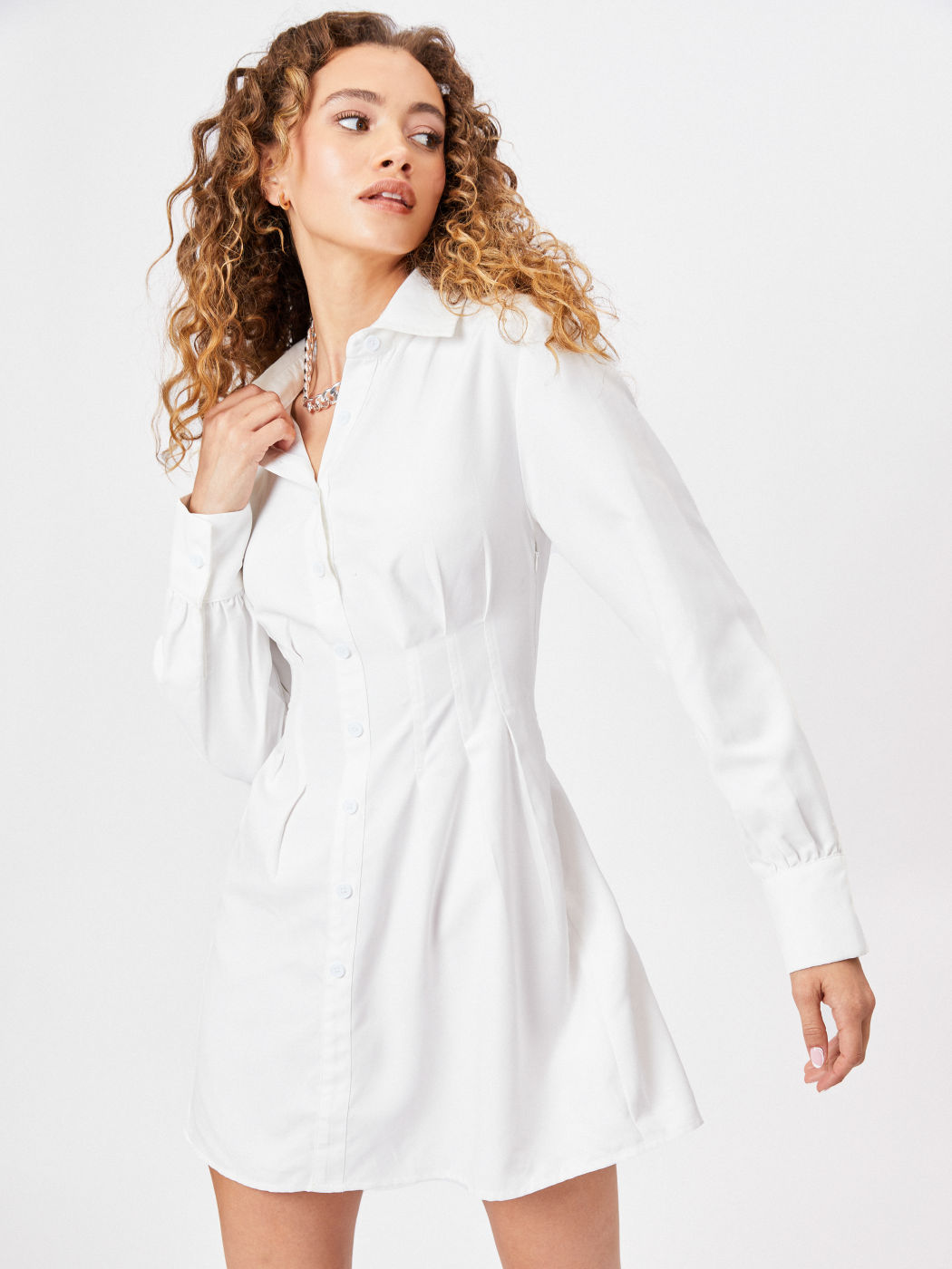 Langarm-Minikleid mit Knopfleiste