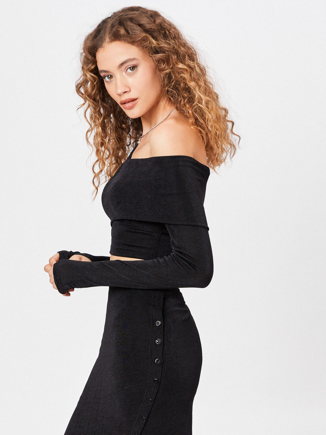  Asymmetrisches schulterfreies Crop Top