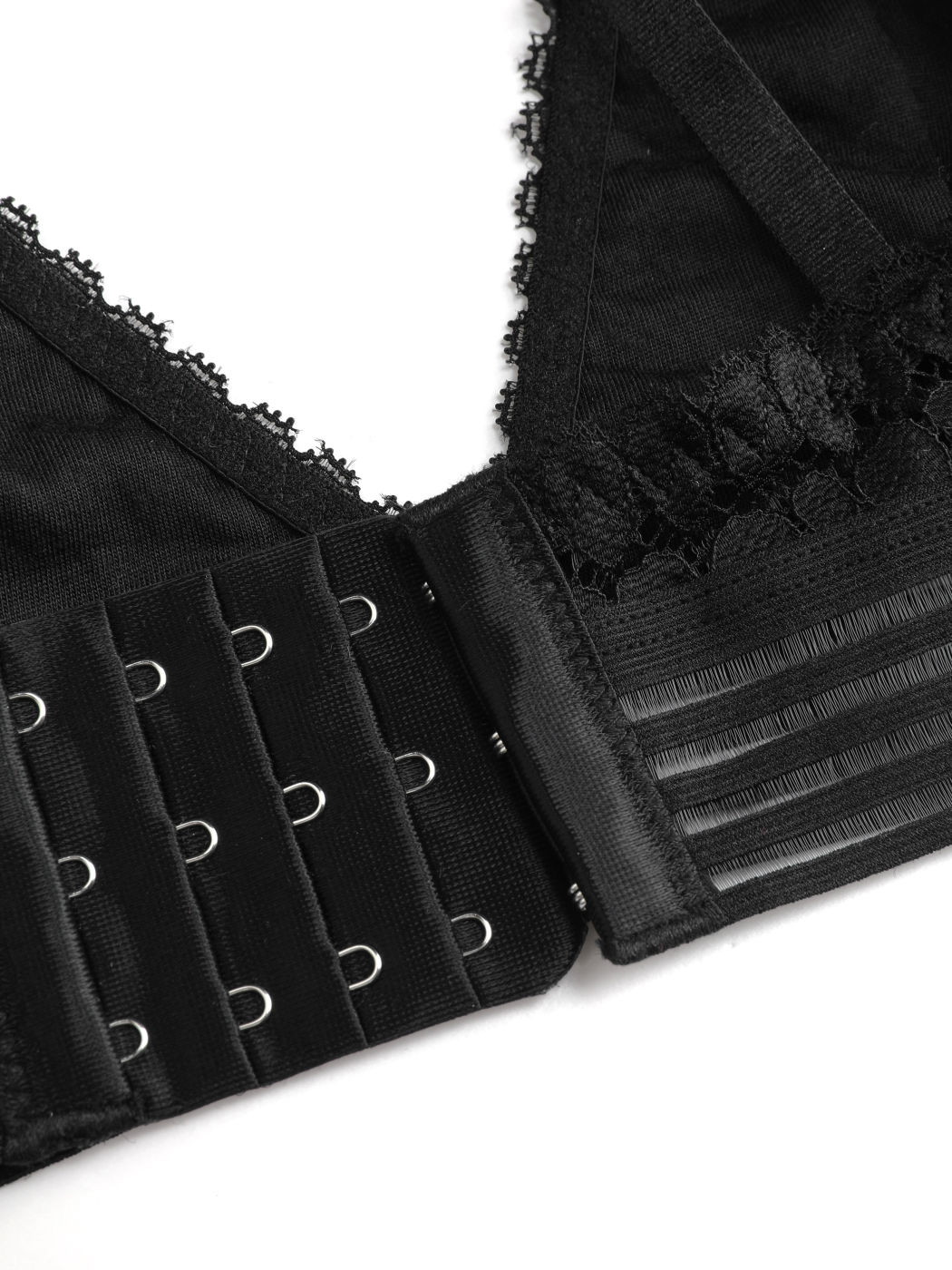 Triangel-Bralette mit kontrastierendem Spitzenbesatz