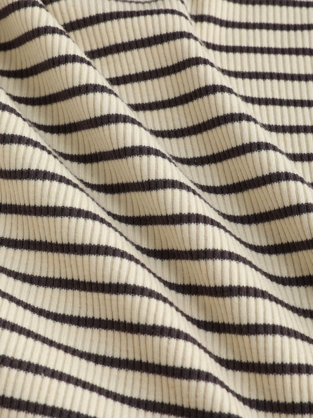 HYFVE V-Neck Stripe Texture Long Sleeve Top