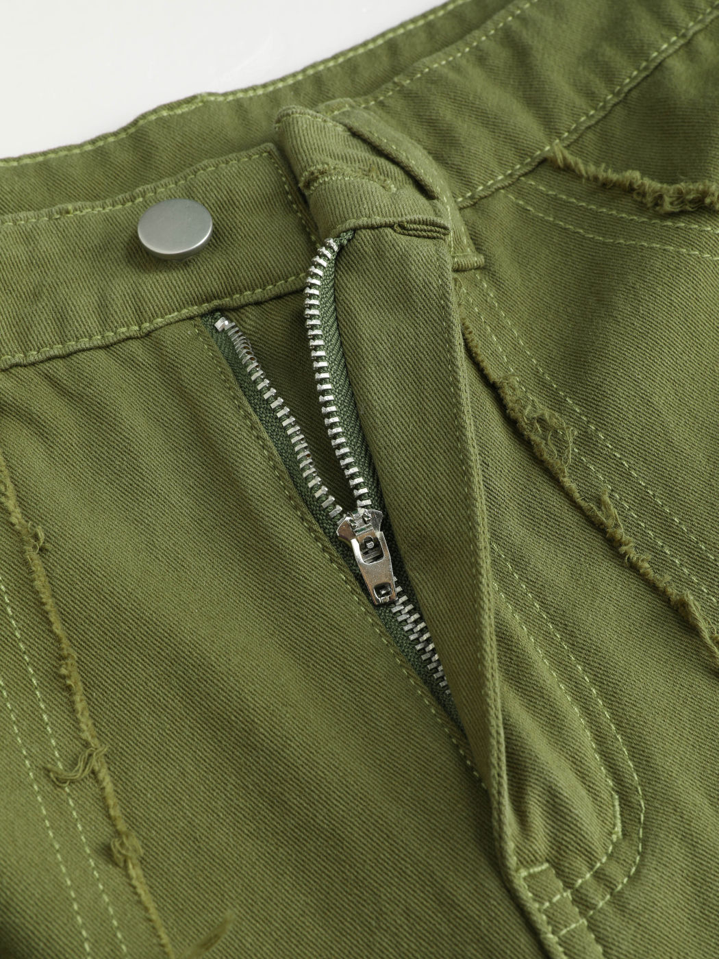 Denim Solid Raw Hem Pocket Cargo Flared Jeans Cider