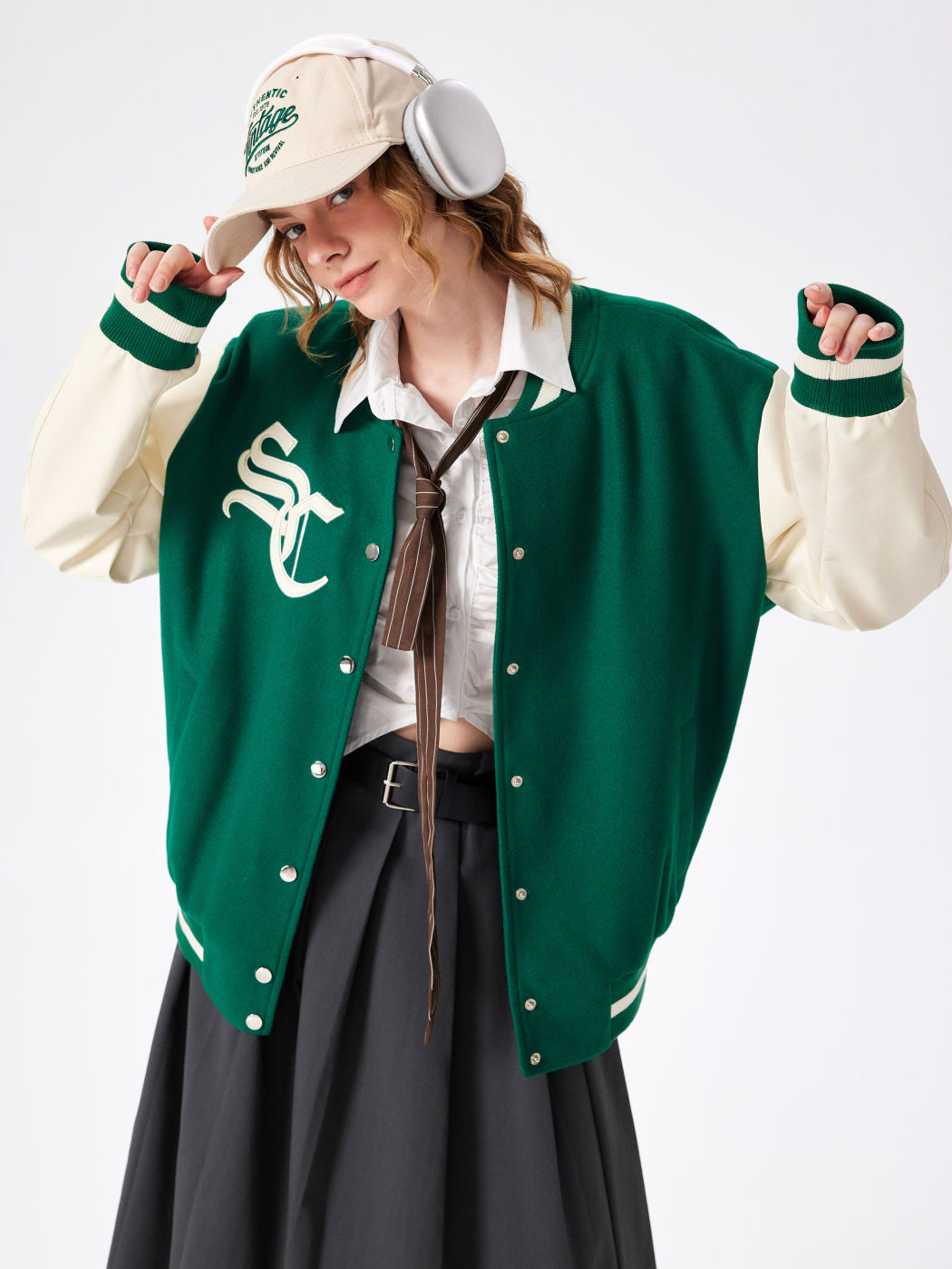  Sportlich Schick Varsity Bomberjacke
