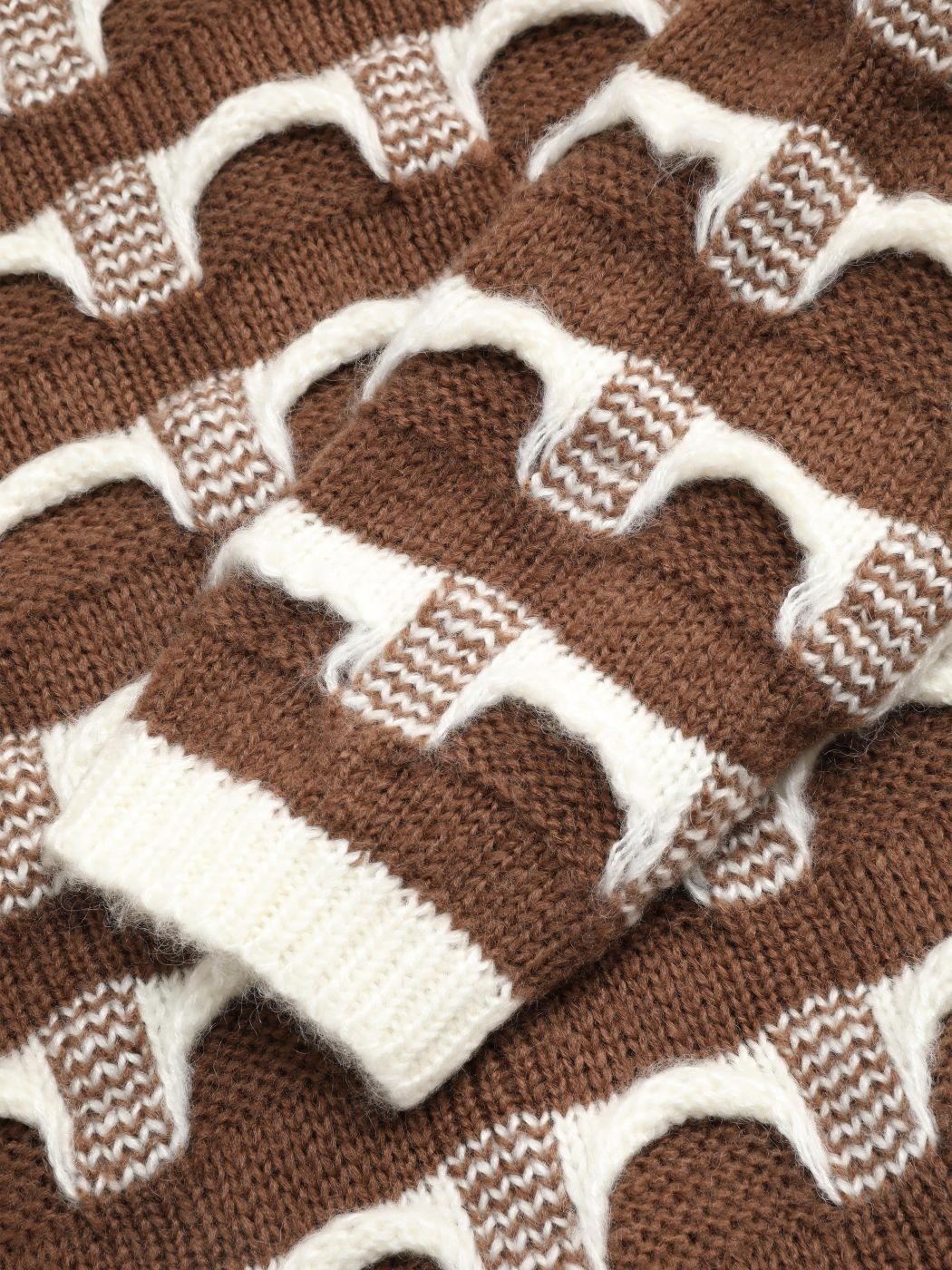 Übergroßer Pullover mit geometrischem Schatz