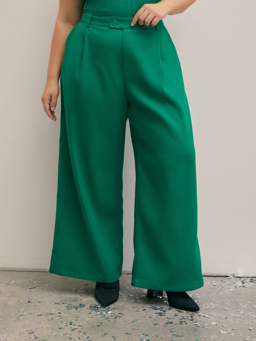 Solid Straight Leg Trousers Curve & Plus