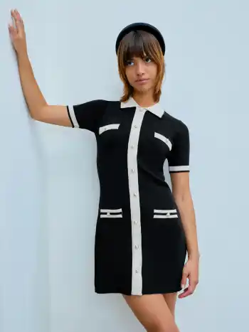Perlenstrickkleid mit Kontrastkanten