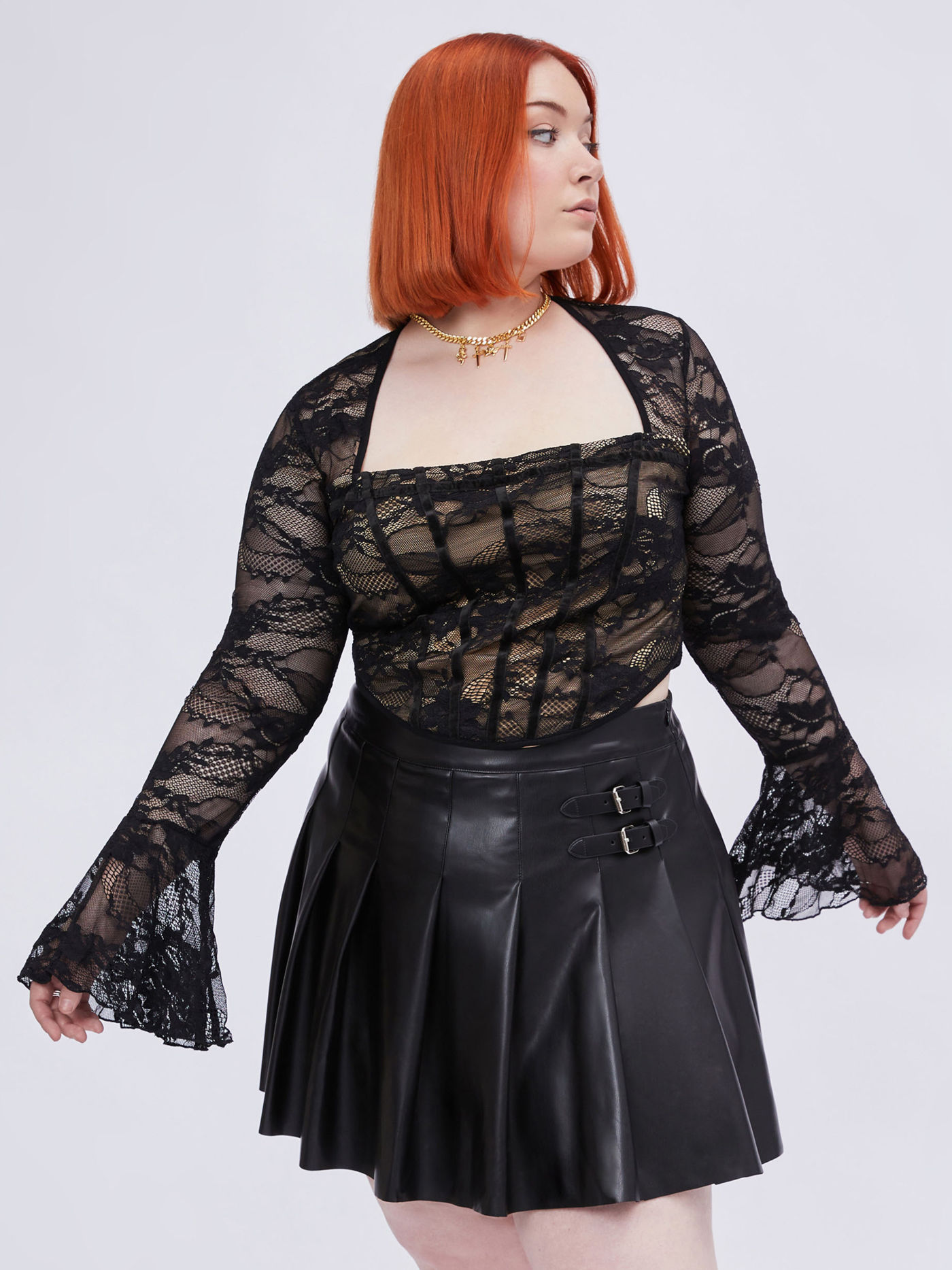 U-neckline Lace Corset Top Curve & Plus