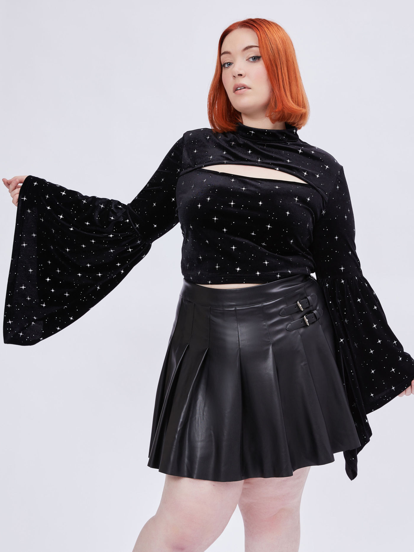 Velvet Star Pattern Bell Crop Sleeve Top Curve & Plus