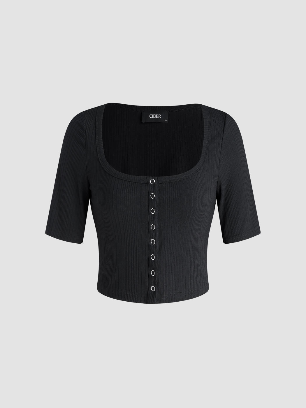 Crop T-Shirt mit geripptem U-Ausschnitt und Schnalle