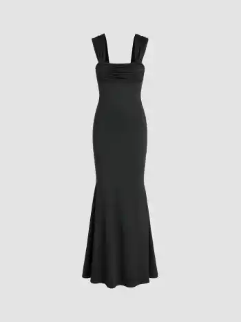 Robe longue en couleur unie avec plis, col en U et volants