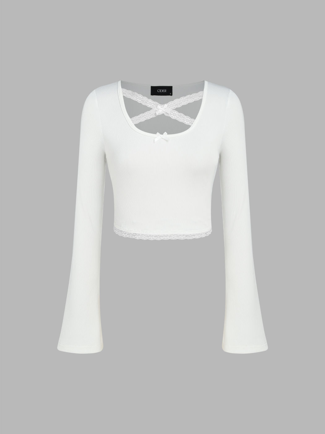 Crop Top mit Spitzenbesatz und langen Ärmeln
