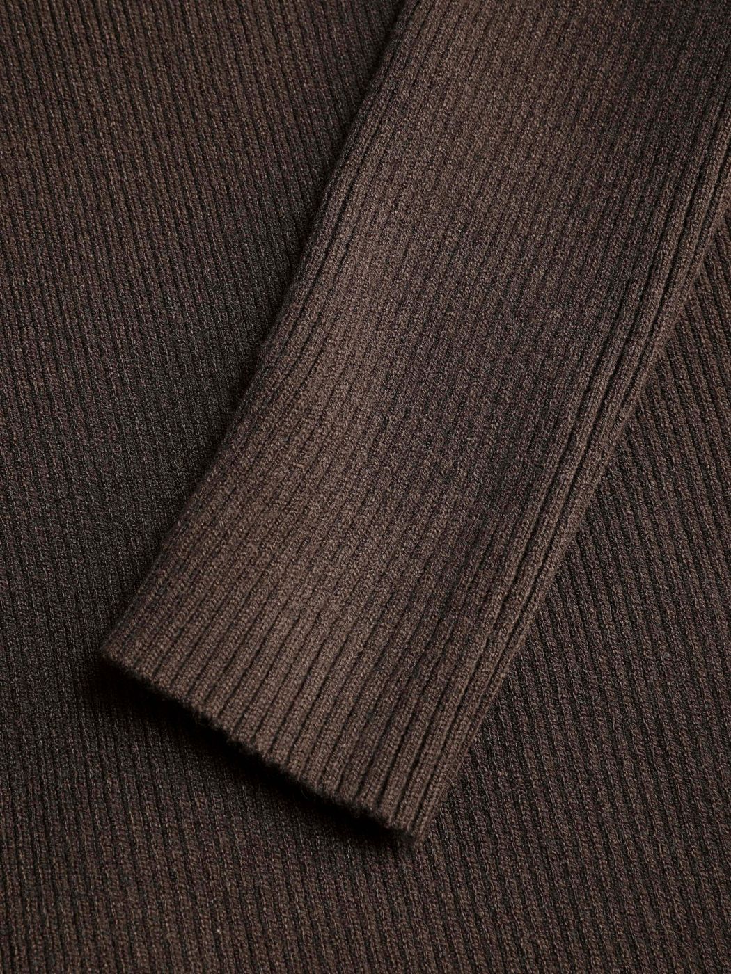  Einfarbiges V-Ausschnitt Split-Kragen Strickmaxikleid