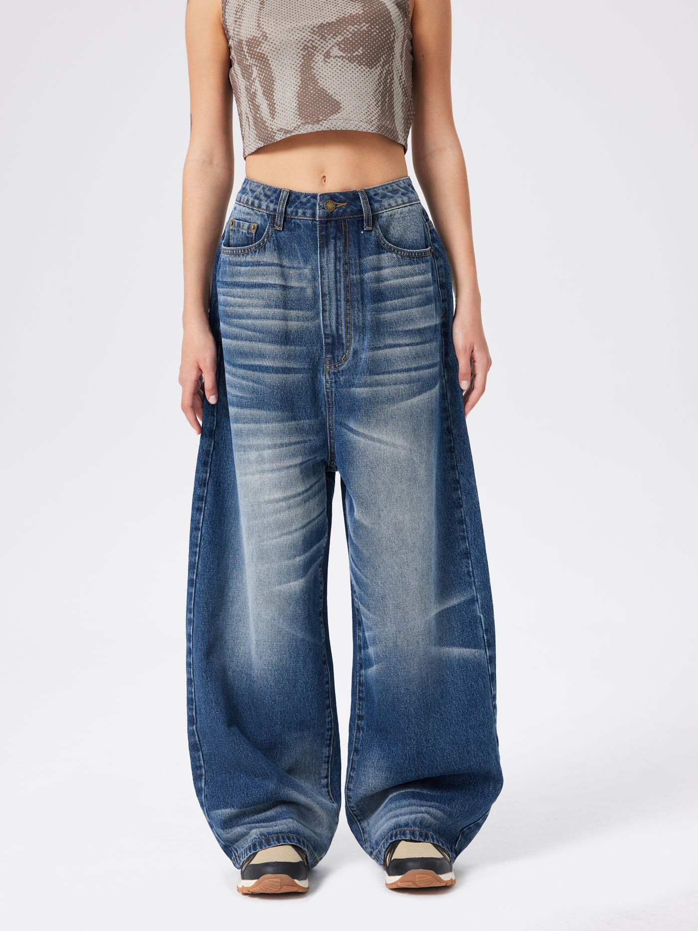 Alice Denim Solid Oversized Jeans