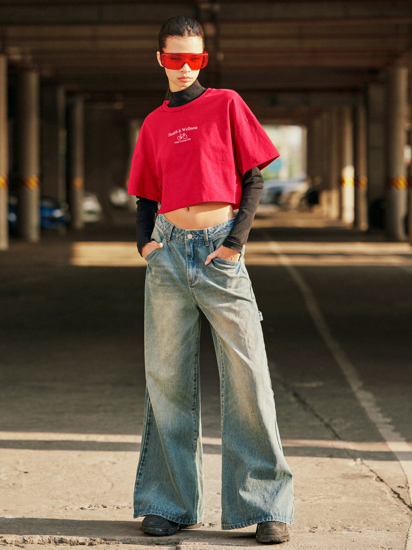 Mid Rise Wide Leg Jeans
